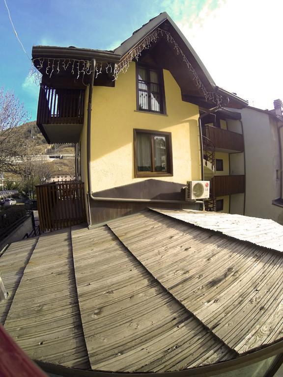 Residence Les Lacs Bardonecchia Esterno foto